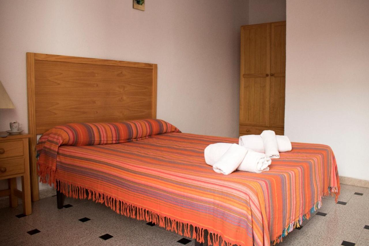 Hostal La Melchora Posadas Bagian luar foto